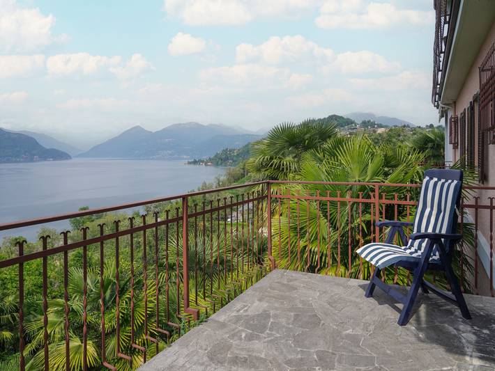 Ferienwohnung für 4 Personen, mit Seeblick und Garten in Porto Valtravaglia - 2