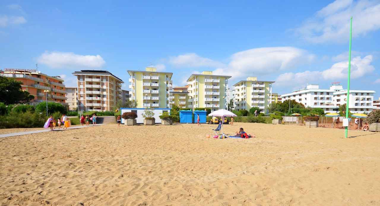 Ganze Ferienwohnung, Ferienwohnung mit Klimaanlage und Balkon  in Bibione, Venedig Provinz