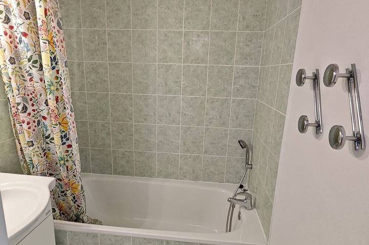 Location de vacances pour 2 personnes, avec Piscine à Saint-Saturnin-lès-Avignon - 3
