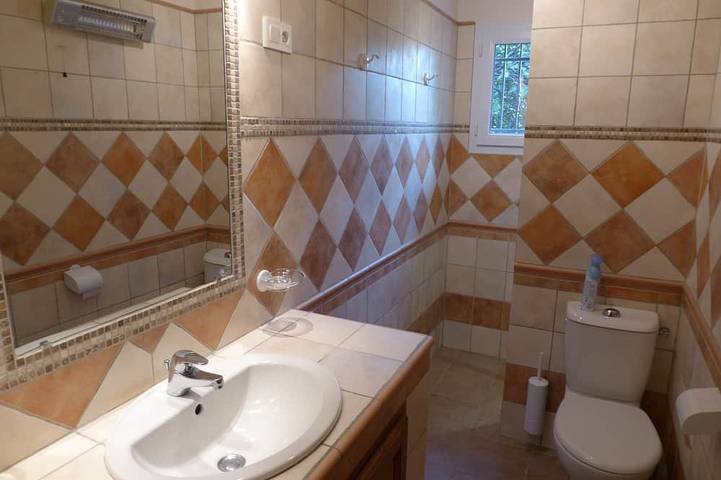 Gîte pour 2 personnes, avec terrasse et jardin à Bastelicaccia - 3