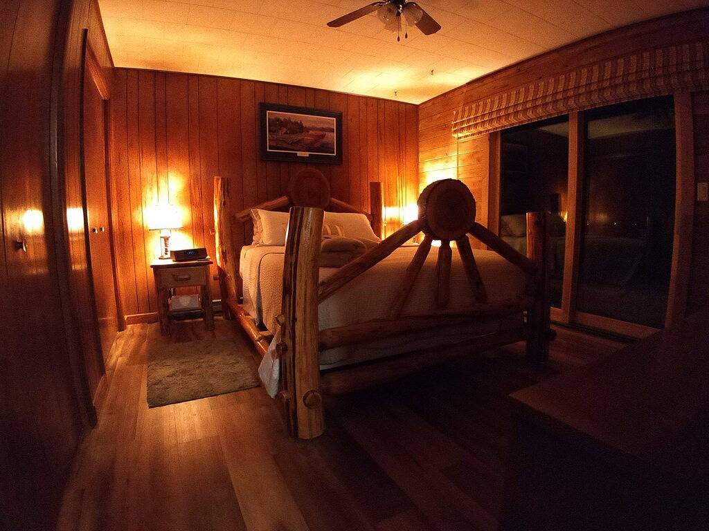 Cabin for 6 Guests in Upper Peninsula of Michigan