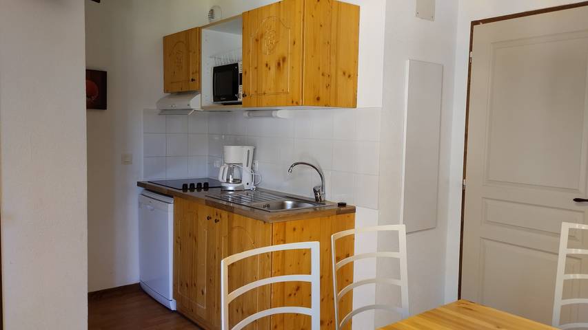 Gîte pour 6 personnes, avec sauna ainsi que jacuzzi et balcon à Orelle - 2