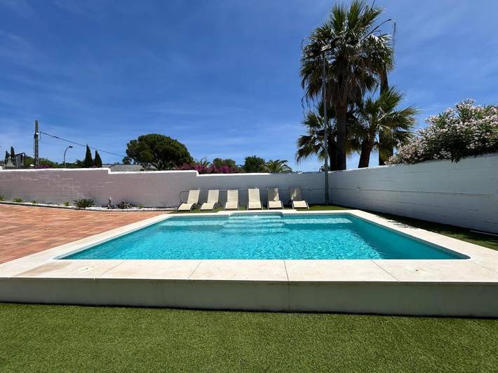 Casa rural para 13 personas, con jardín en Córdoba