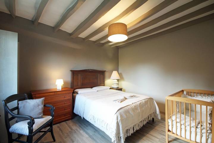 Gîte pour 8 personnes, avec terrasse et jardin, animaux acceptés à Vittefleur - 4