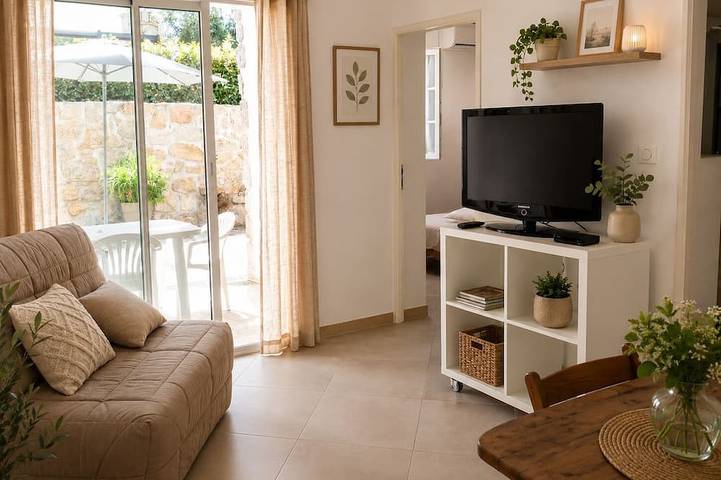 Ganze Wohnung, Le Jasmin 1-Bedroom Apartment, Sleeps 4 in Porto Pollo (Korsika), Serra-di-Ferro