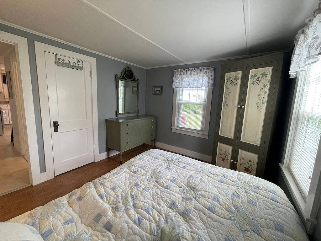 Pier Cottage .5 Mile from the Beach, Includes 2 Beach Passes! in Narragansett Pier, Narragansett