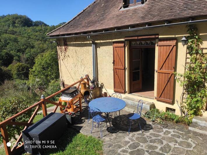 Location de vacances pour 6 personnes, avec terrasse et vue, animaux acceptés à Gagnac-sur-Cère - 3