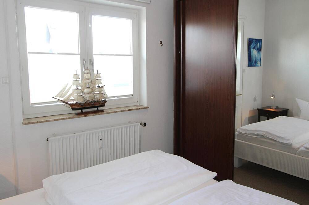 Ganze Wohnung, Helles 3-Zimmer-Appartement in direkter Nähe zum Wenningstedter Weststrand in Wenningstedt, Sylt