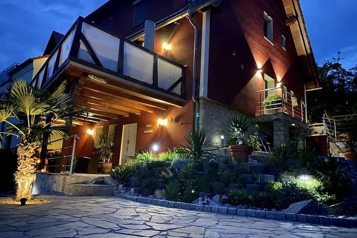 Ferienhaus für 10 Personen, mit Garten in Wartburg