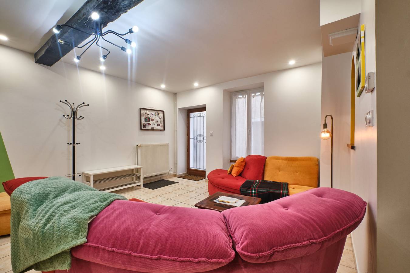 Apartamento entero, Apartamento 'Au 81 - Maison De Ville À Louer' con Wi-Fi in Moirans, Isère