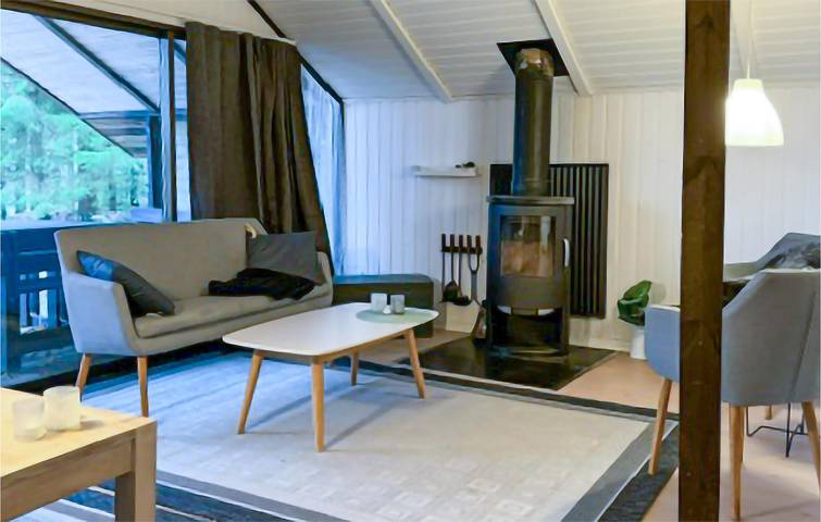 Ferienhaus für 8 Personen mit Garten in Kronoberg