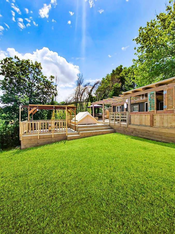 Stoerbuiten Lodges Mar Y Sierra in San Costanzo, Valle del Metauro