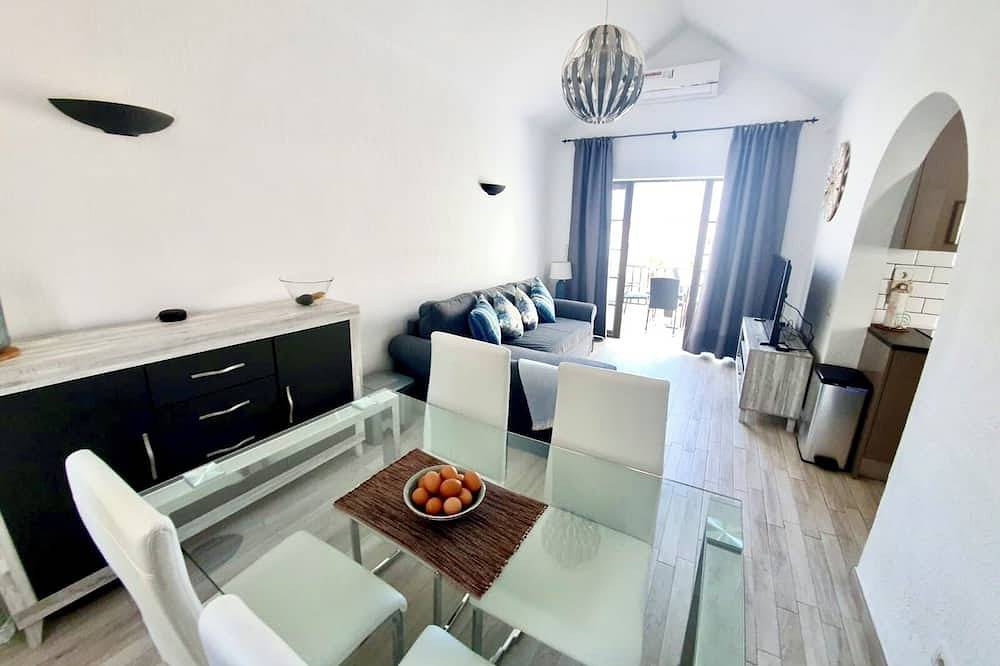 Modern-Luxury 2-bedroom bungalow with Wifi and Ac in Caleta de Fuste, Antigua