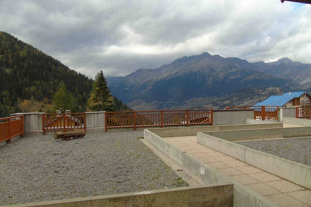 Ganze Wohnung, 2-Zimmer-Chalet für 4 Pers mit Terrasse in Valfréjus in Valfréjus, Modane