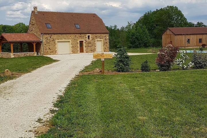 Location de vacances pour 6 personnes, avec jardin à Mauzens-et-Miremont