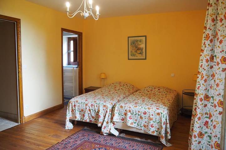 Location de vacances pour 8 personnes, avec jardin à Carlux - 3