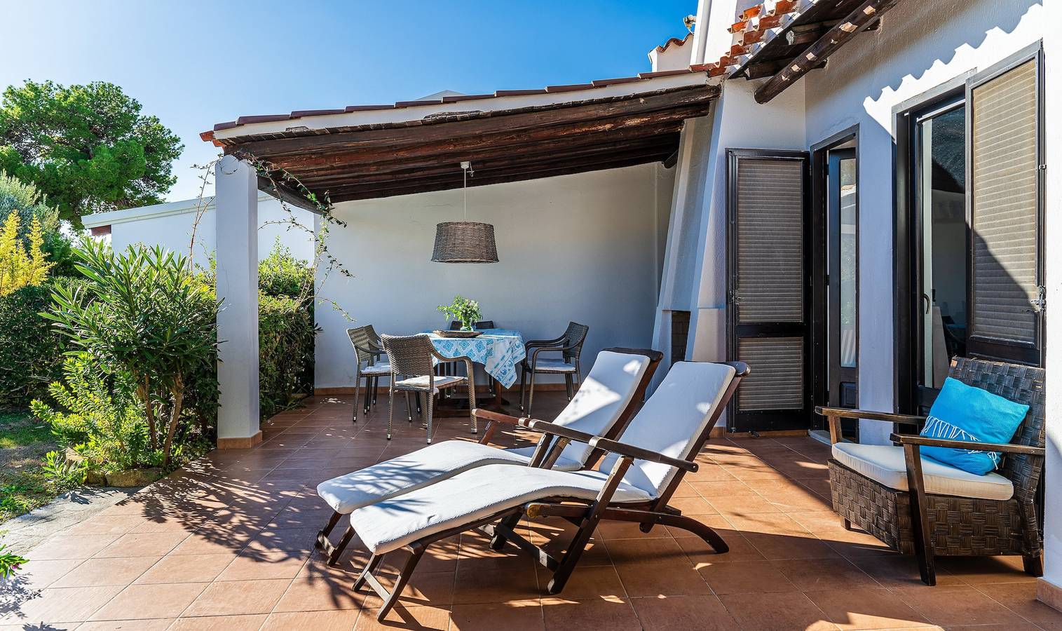 Villa '12' met Privéterras, Wi-Fi en Airconditioning in Costa Rei, Muravera