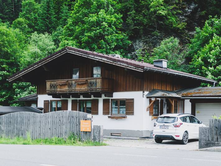 Vakantiehuis voor 8 personen, met tuin en balkon, kindvriendelijk in Viehhofen