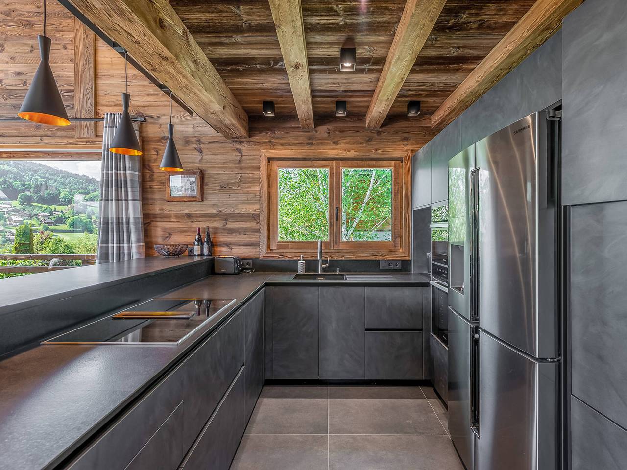Chalet Luxe 12 Pers. Face aux Pistes avec Skiroom, Garage, Salle de Sport et Services Inclus in Demi-Quartier, Pays du Mont-Blanc