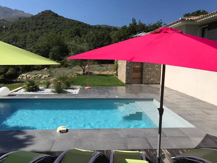 Location de vacances pour 8 personnes, avec vue ainsi que jardin et piscine à Ville-di-Paraso - 4