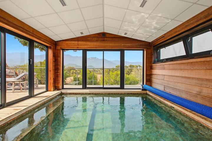 Maison d’hôte pour 2 personnes, avec Terrasse ainsi que Piscine et Vue