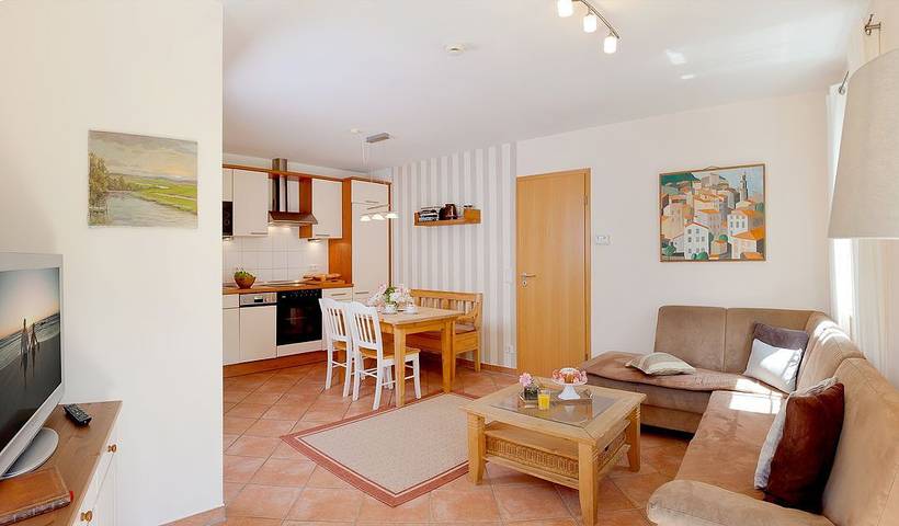 Ferienwohnung für 4 Personen, mit Terrasse und Garten in Karlshagen - 3
