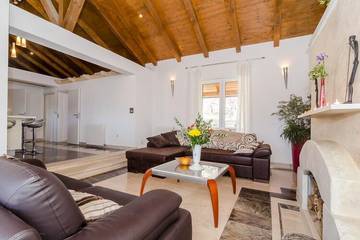 Villa for 8 People in Srebreno, Dubrovnik-Neretva, Photo 2