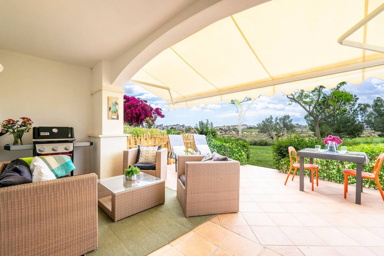 Apartamento entero, Apartamento 'Atlantico - Golf and Sun Holiday' con vistas a la montaña, Wi-Fi y aire acondicionado in Murcia , Interior de Murcia