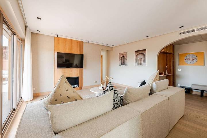 Gîte pour 4 personnes, avec terrasse ainsi que piscine et vue, animaux acceptés dans Jardin Majorelle Marrakech - 3