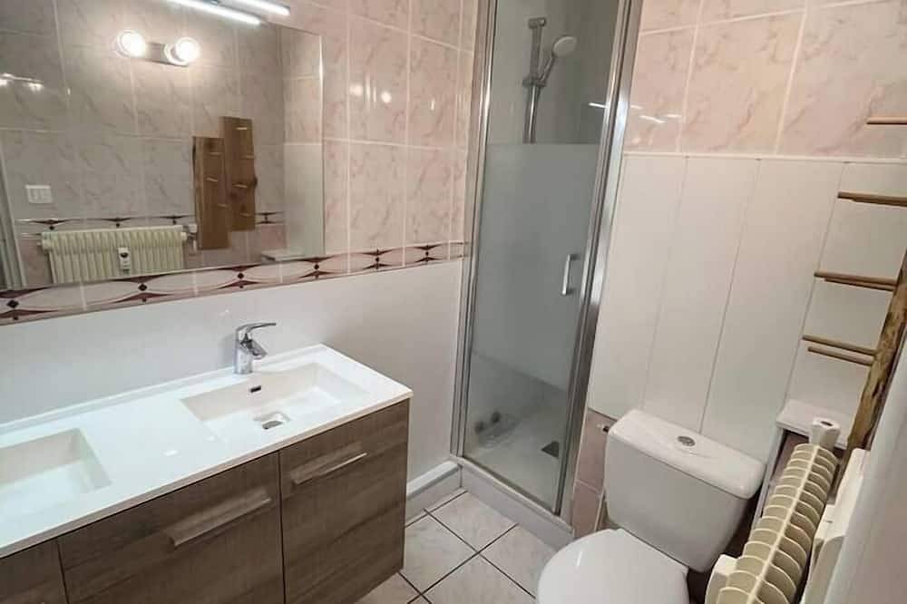 Apartamento entero, Peaceful accommodation in Chamalières in Chamalières, Parque Natural Regional Volcans d'Auvergne
