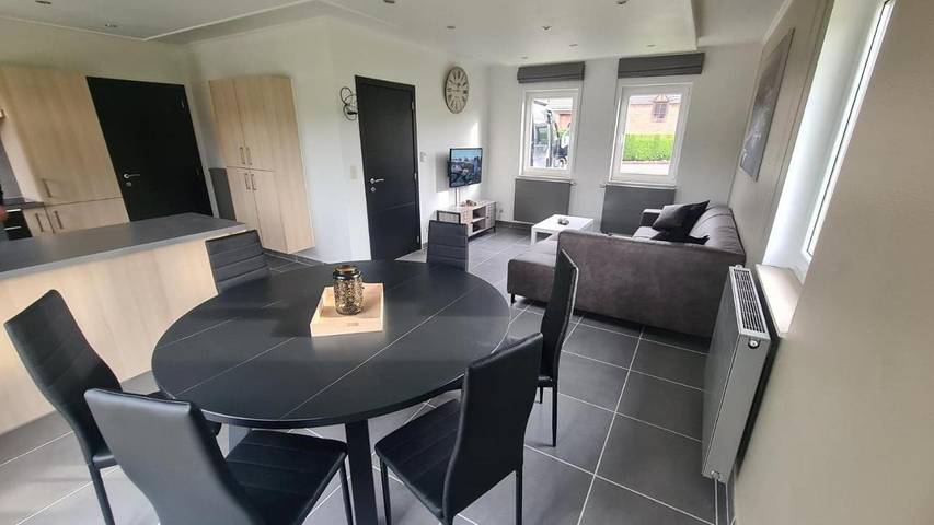 Location de vacances pour 6 personnes, avec vue et jardin à Anhée - 2