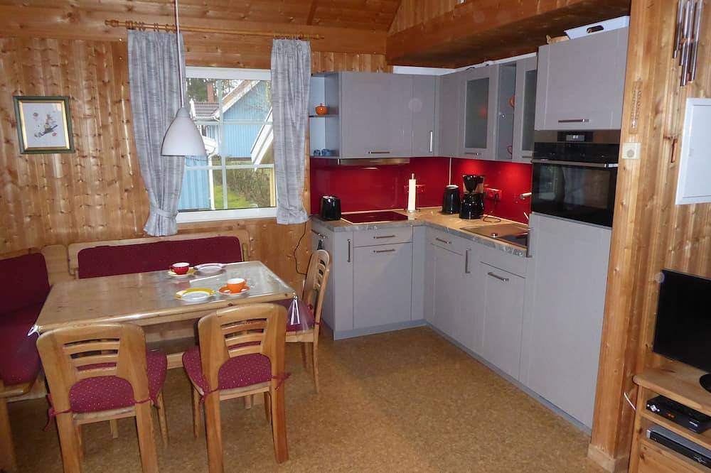 Das Ferienhaus liegt direkt am Rand des Müritz-Nationalparks in Userin, Mecklenburg-Strelitz