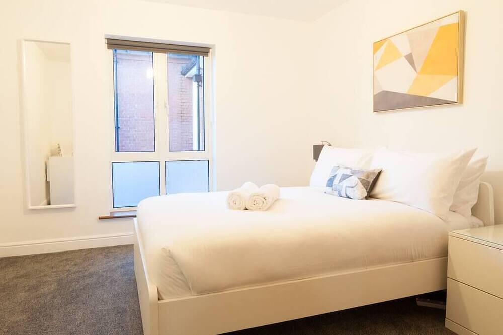 Apartment for 6 People in Derby, Midlands