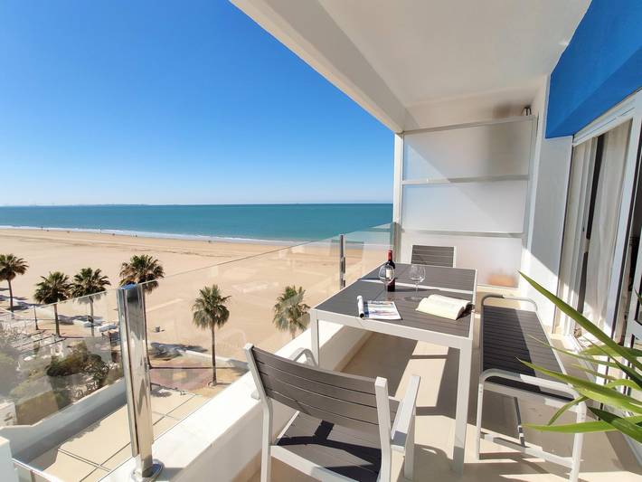 Ferienwohnung für 6 Personen, mit Meerblick und Balkon/Terrasse