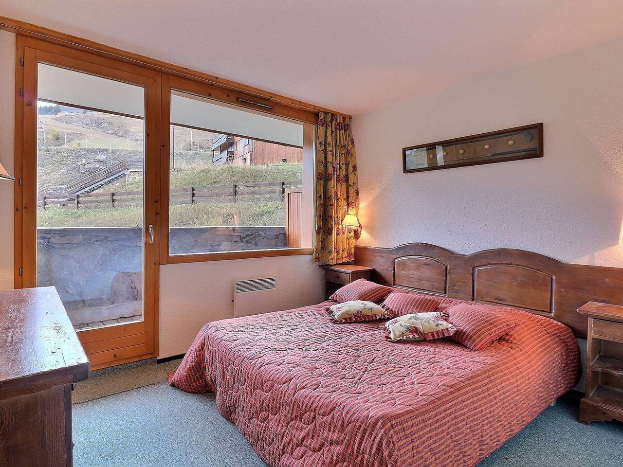 Ganze Wohnung, Sonnige, komfortable Wohnung mit Doppelbett in Les Allues, 73550 – Perfekt für den Urlaub! in Méribel-Mottaret, Les Allues