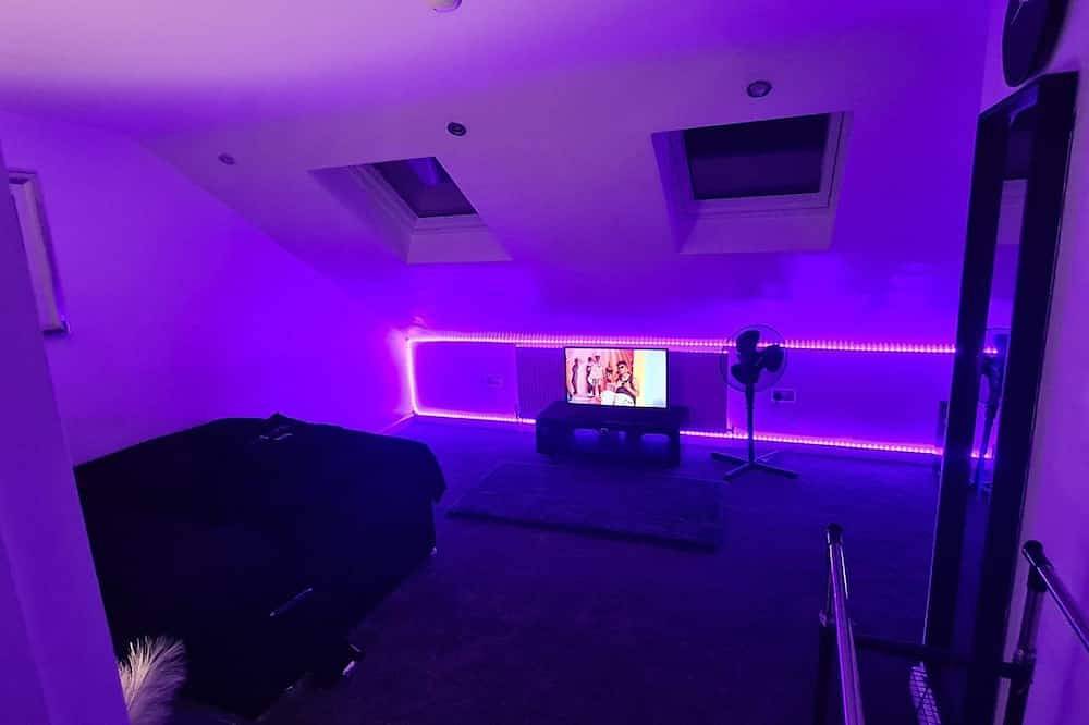 Central Watford En-Suite Double Room in Watford, Hertfordshire