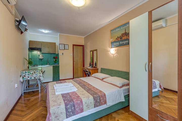 Ferienwohnung für 2 Personen, mit Balkon/Terrasse in Rovinj