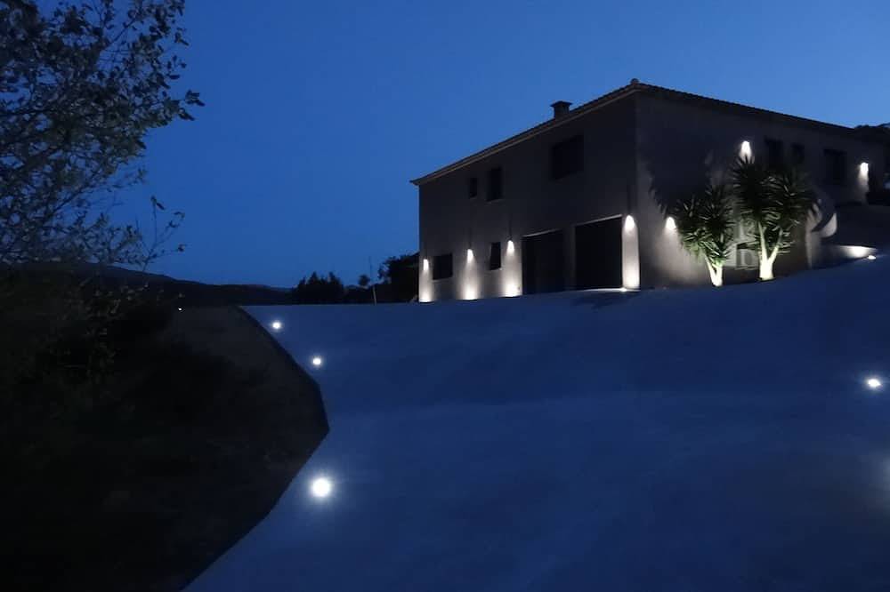 3 Pièces neuf dans domaine sécurisé. 2 min des plages in Porticcio, Grosseto-Prugna