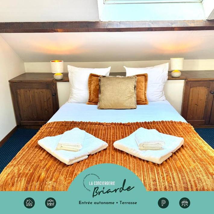 Location de vacances pour 4 personnes, avec Terrasse ainsi que Jardin et Vue à Gastins