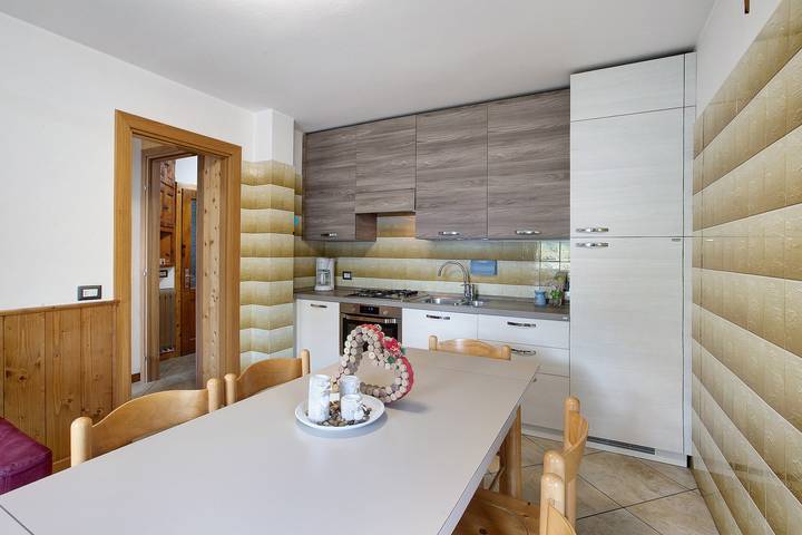 Ganze Wohnung, Ferienwohnung "Bormetti Paolo Sara" mit Bergblick, Gemeinschaftsgarten und WLAN in Livigno, Veltlin