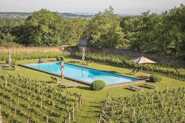 Hôtel pour 4 personnes, avec sauna et piscine ainsi que jardin et jacuzzi à Onet-le-Château