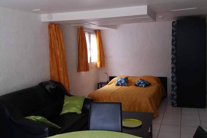 Gîte pour 2 personnes, avec jardin et terrasse à Ouistreham - 4