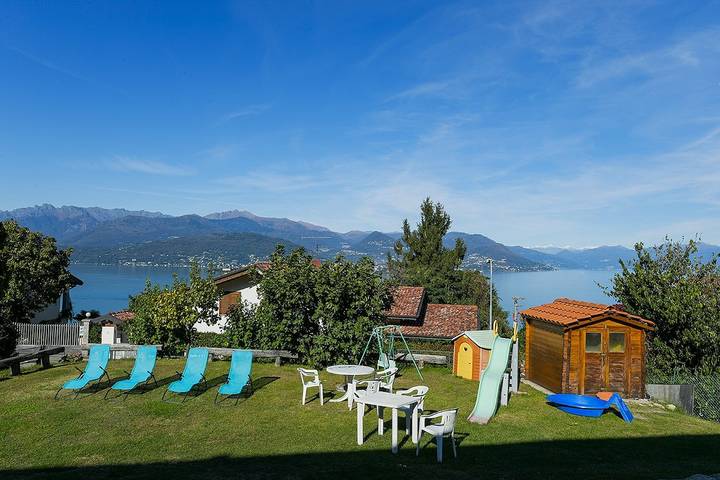Appartement entier, India apartment with lake view over Stresa in Stresa, Comune di Stresa