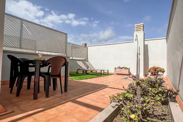 Appartement entier, Appartement de vacances pour 4 personnes avec terrasse in Sardina del Norte, Gáldar