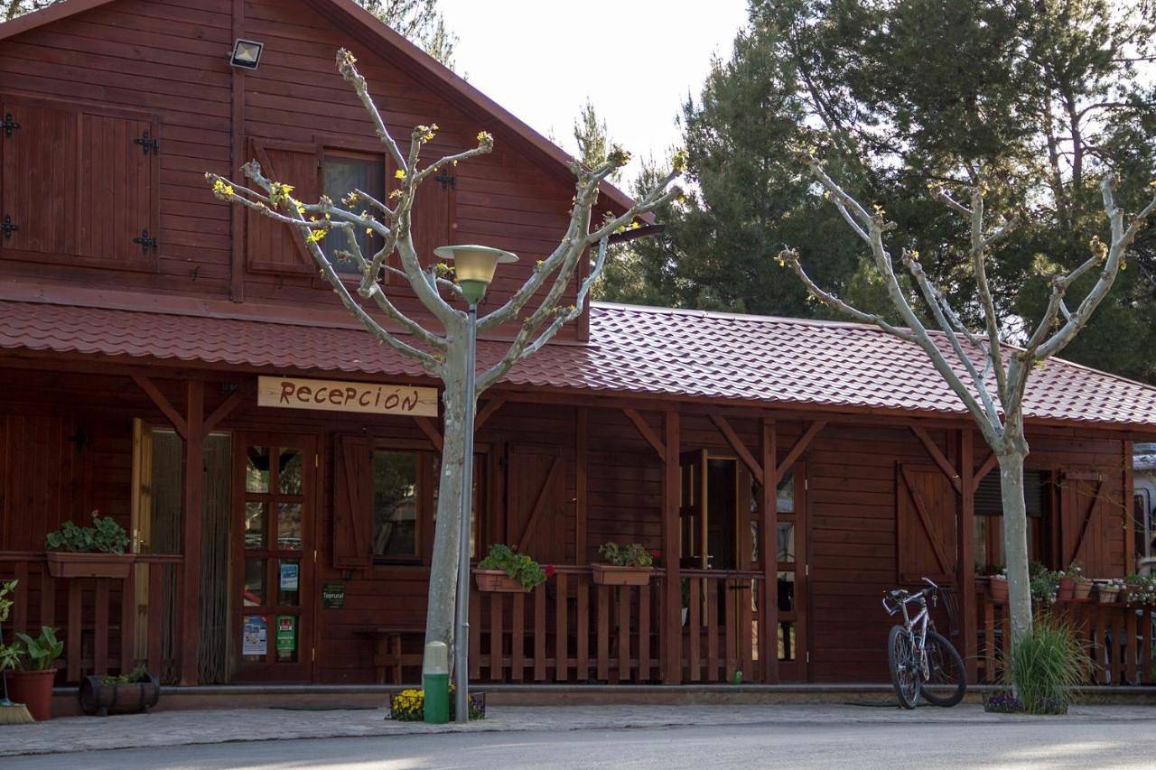 Camping-Bungalows Ciudad de Albarracín in Albarracín, Teruel en omgeving