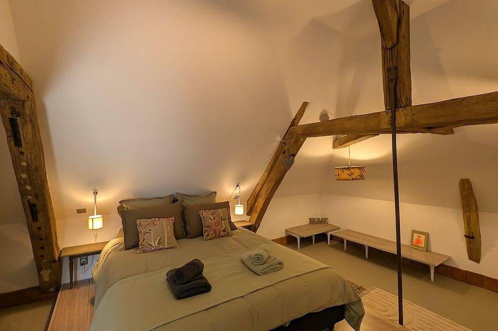Fleur de Champagne - Gîte Pivoine avec Sauna in Saudoy, Marne