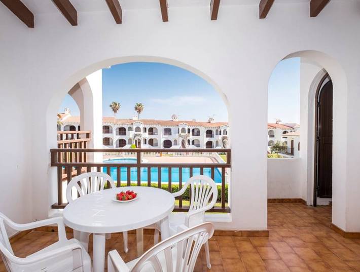 B&b per 4 persone, con Balcone e Giardino nonché Piscina per bambini a Minorca