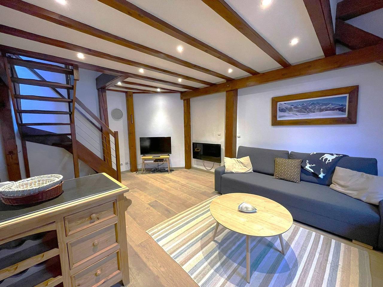 Entire apartment, Chamonix center duplex for 6 with parking and wifi in Brevent-Flegere, Chamonix-Mont-Blanc