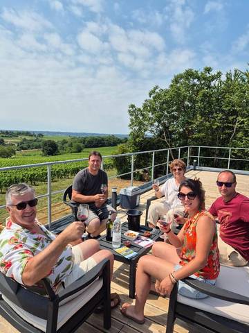Chambre d’hôte pour 2 personnes, avec piscine et sauna ainsi que jardin et vue, animaux acceptés dans Bataille de Castillon