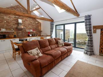 Log Cabin for 2 People in North Yorkshire, Photo 3